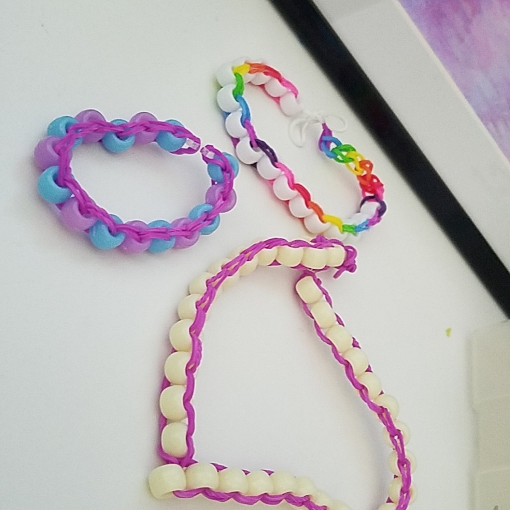 2 bracelets and a necklace!💗